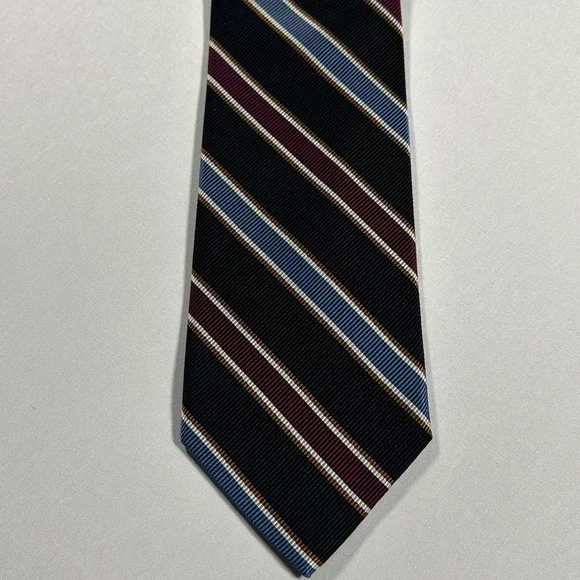 Men’s Jos. A. Bank Necktie 💯 Silk​ - Picture 2 of 5
